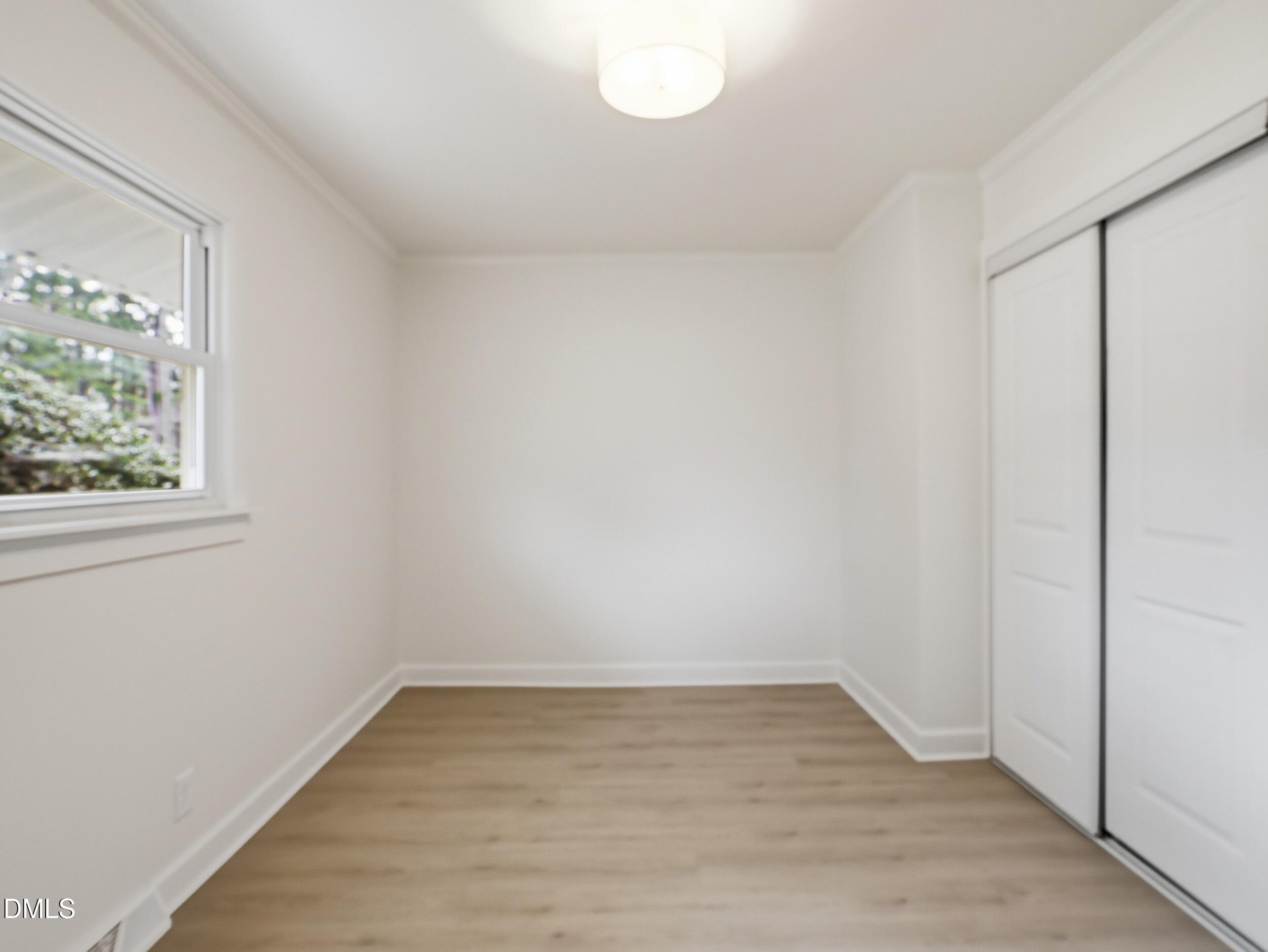 1513 Mountain View Court