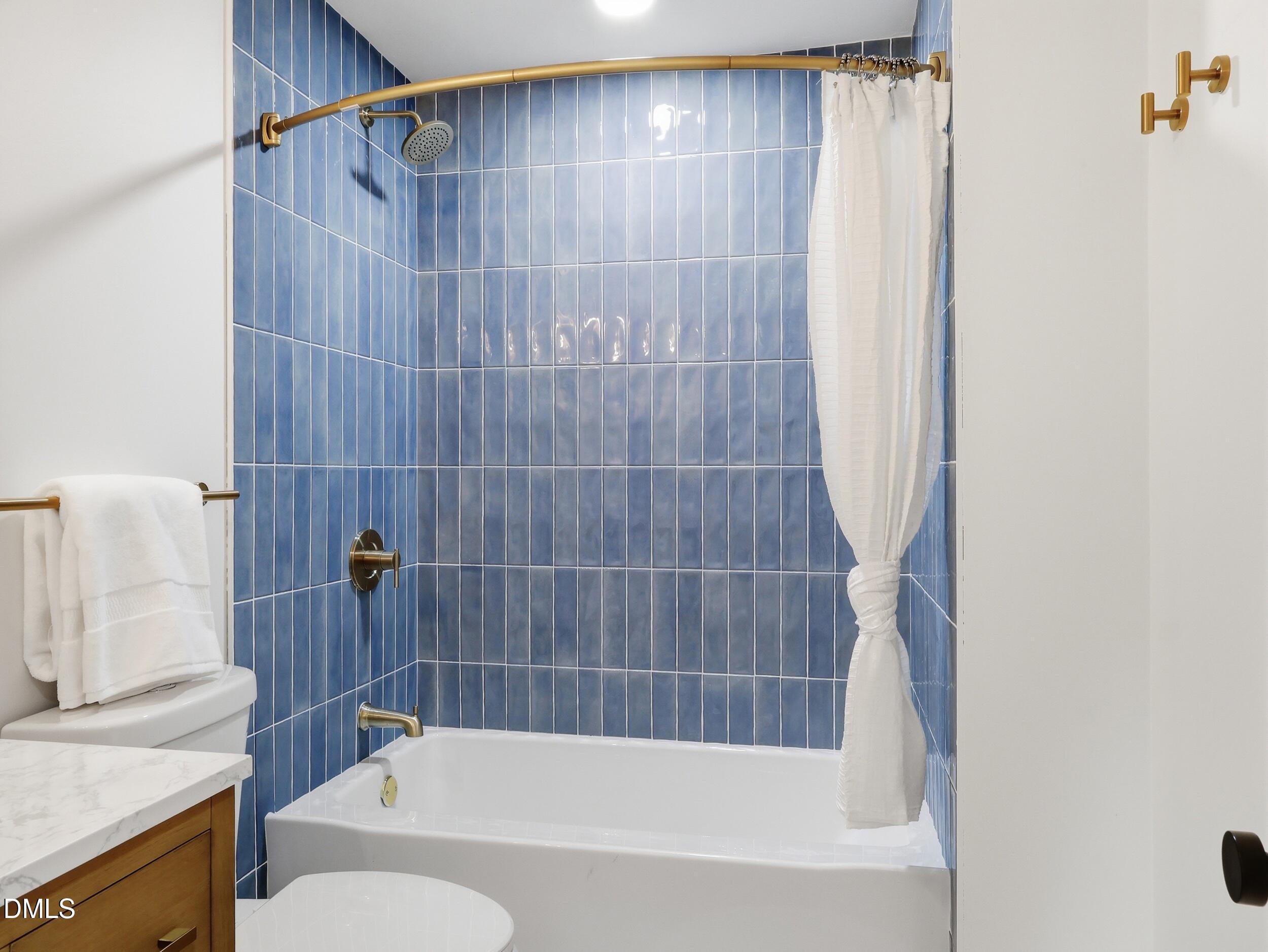 1513 Mountain View Court