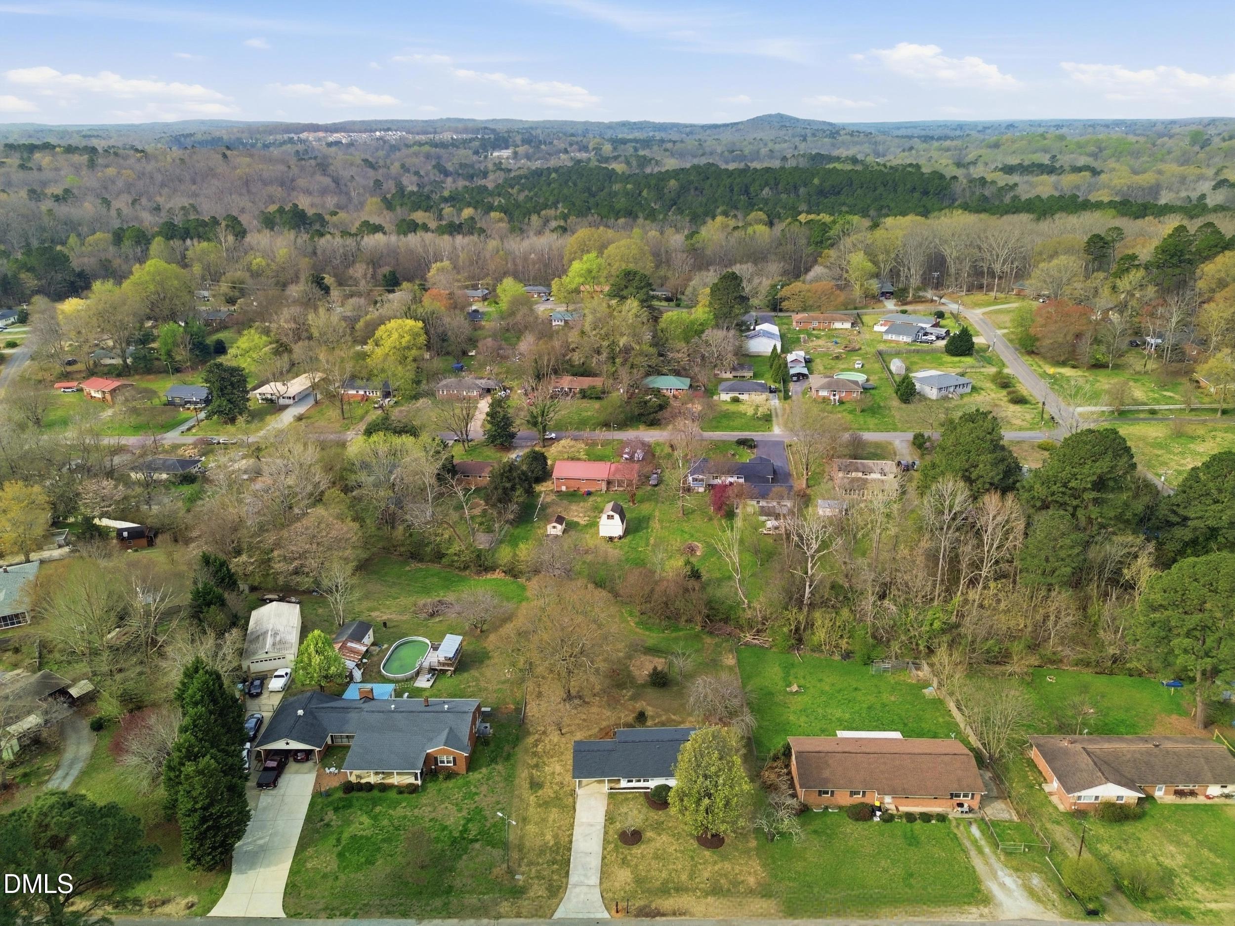 1513 Mountain View Court