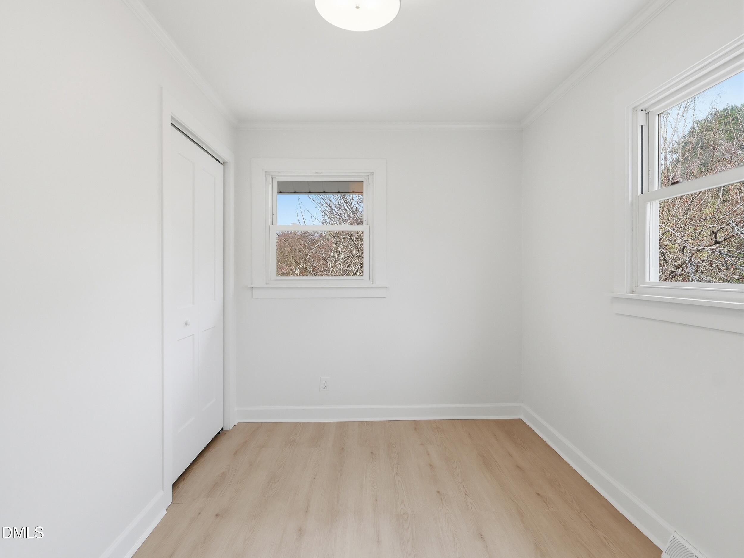 1513 Mountain View Court