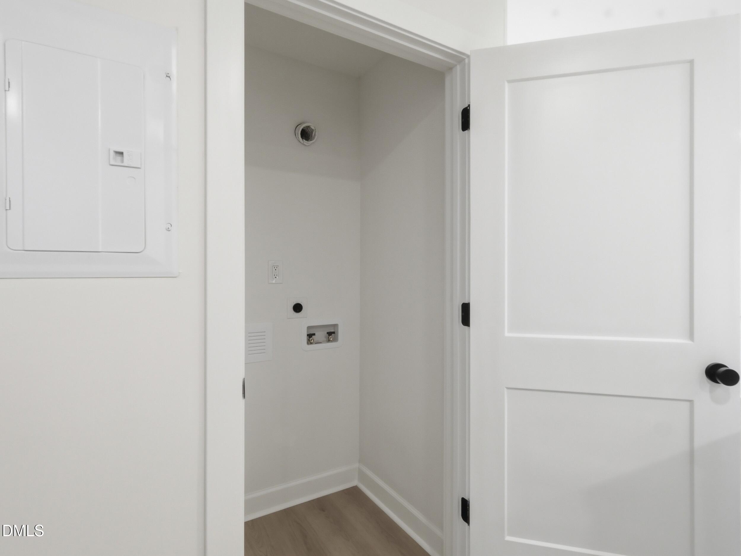 1513 Mountain View Court