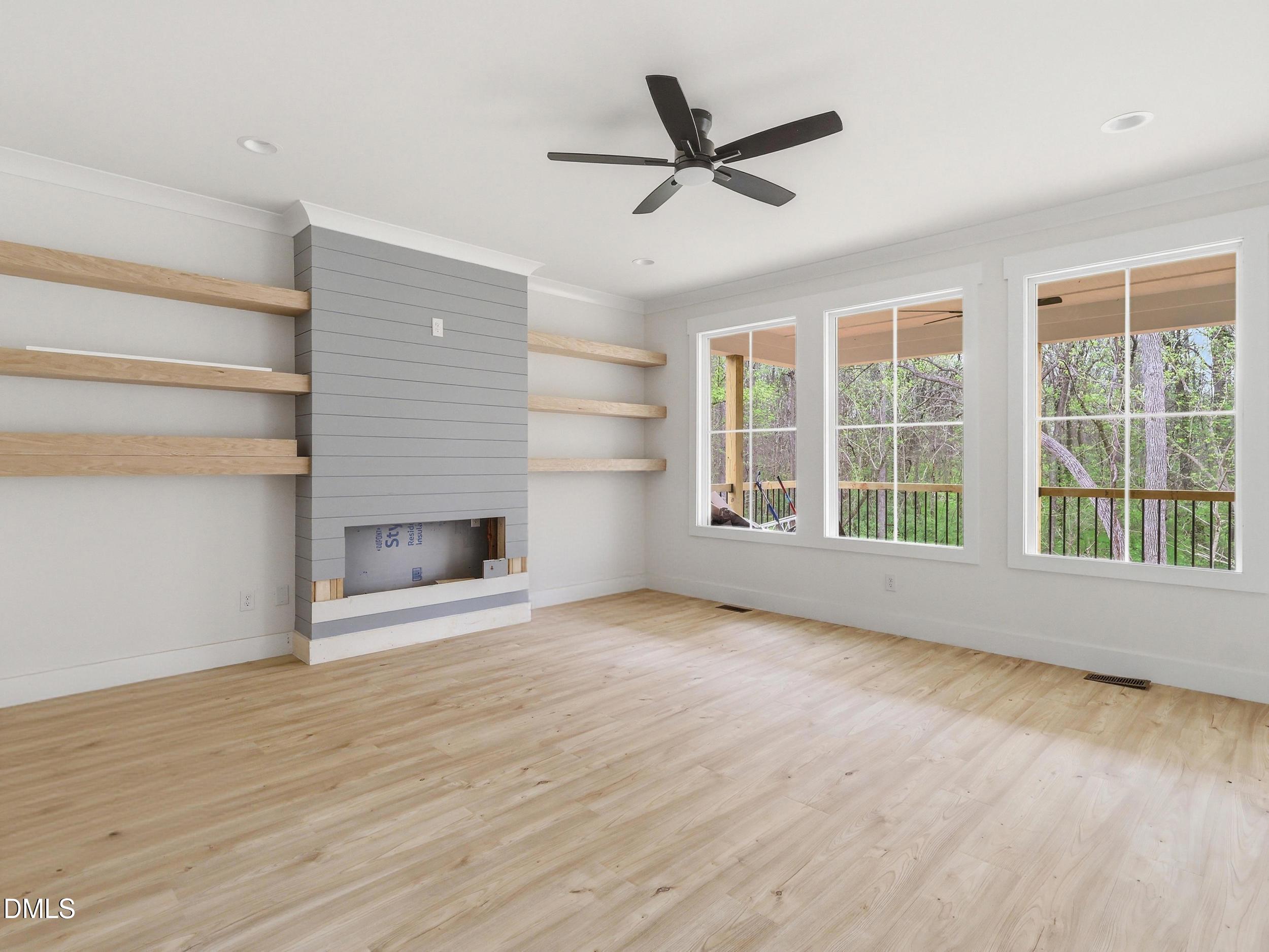 1225 Gemstone Court