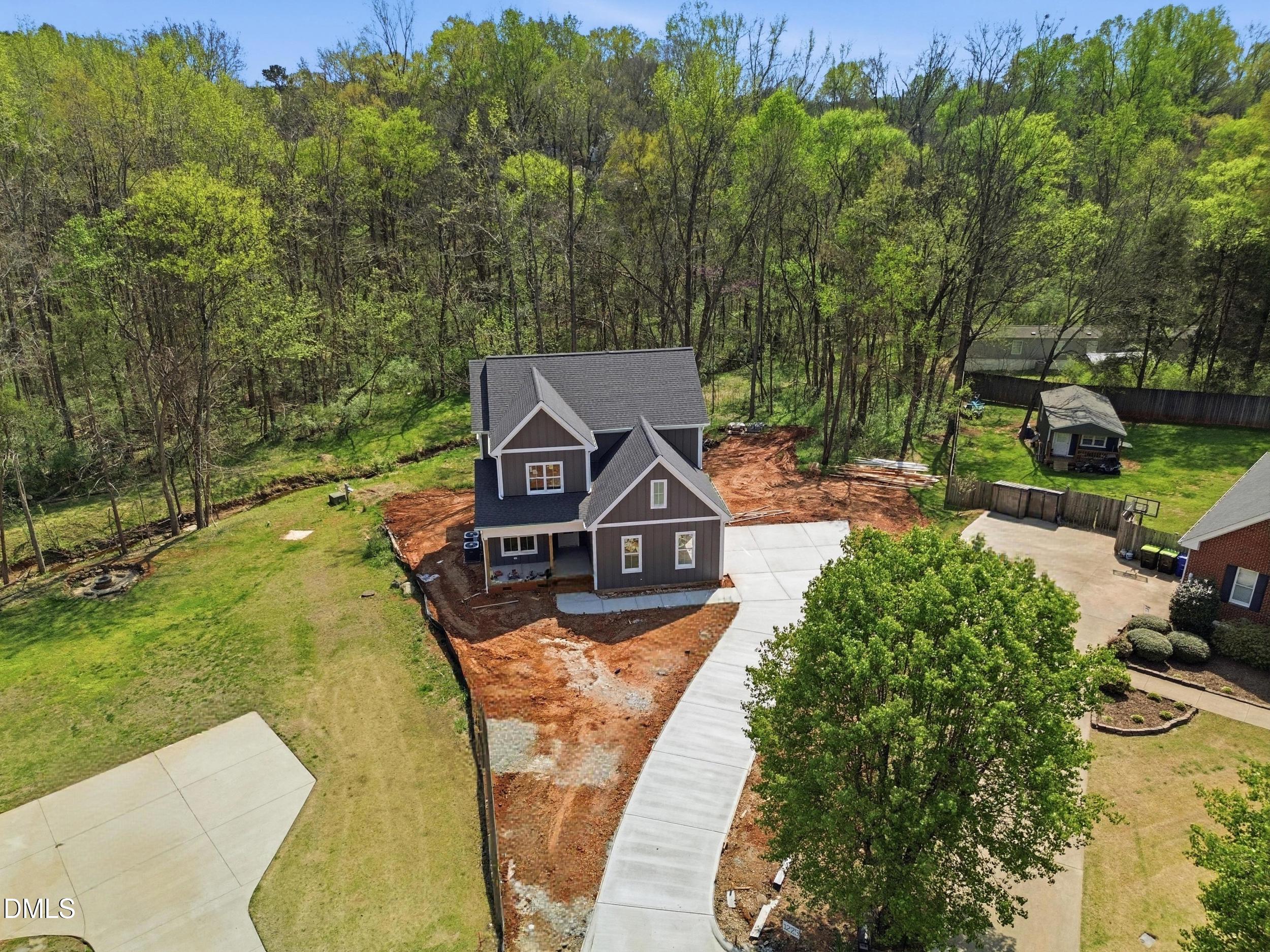 1225 Gemstone Court