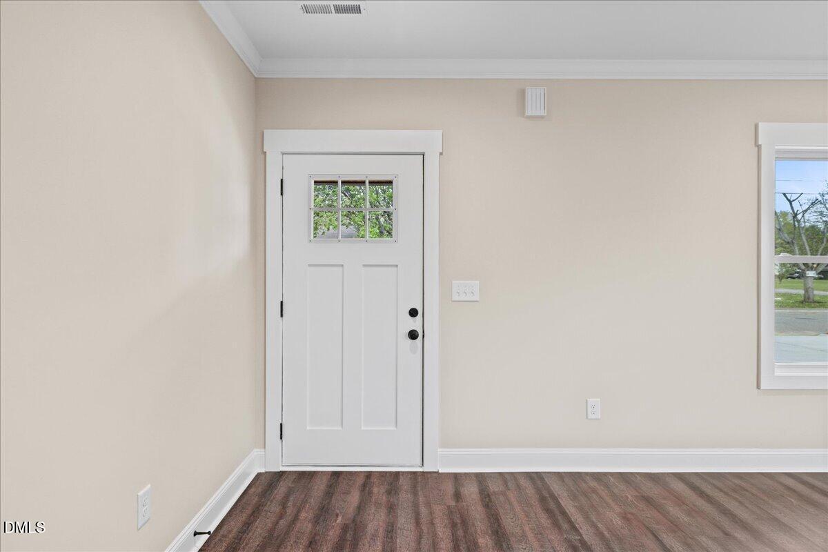 402 Poplar Street