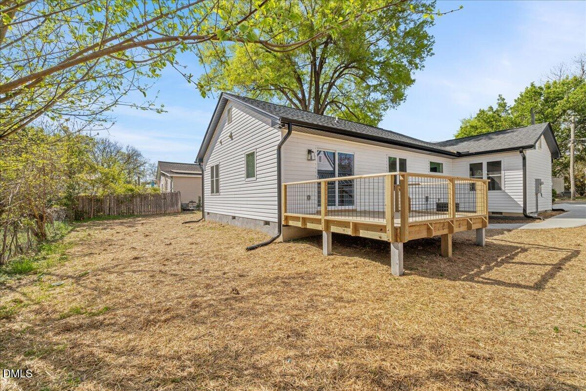 402 Poplar Street