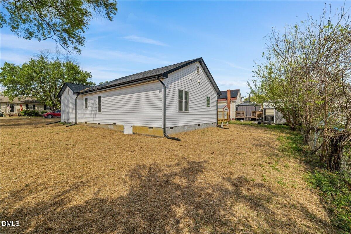 402 Poplar Street