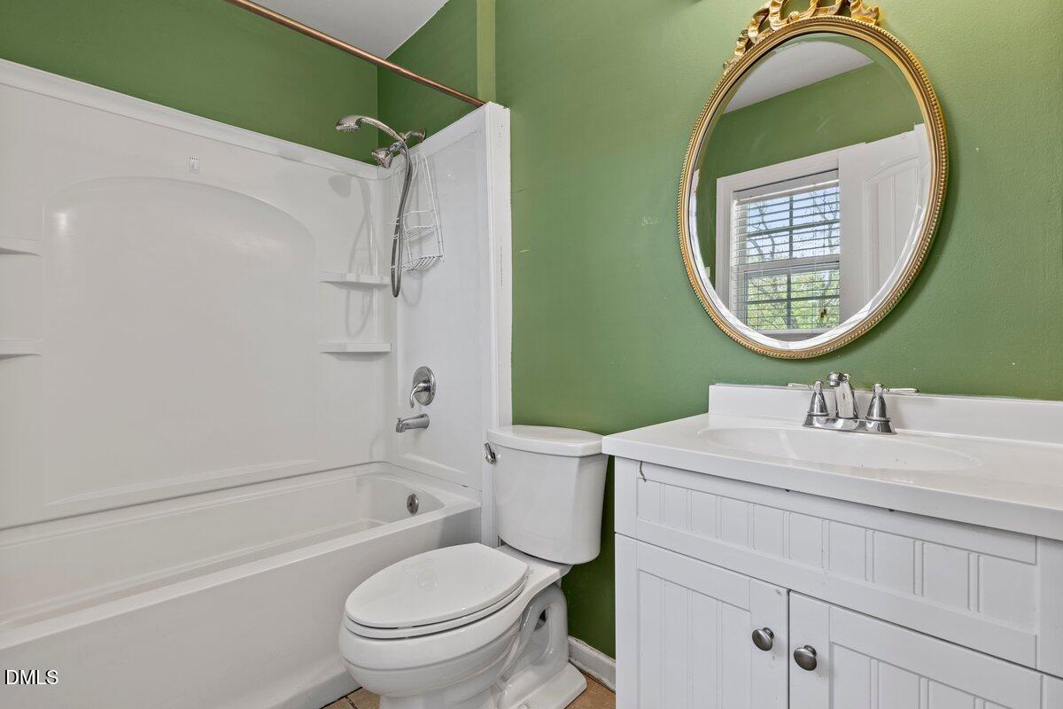 2323 Buckingham Road