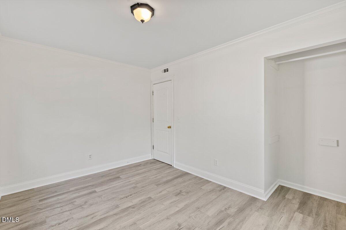 2323 Buckingham Road