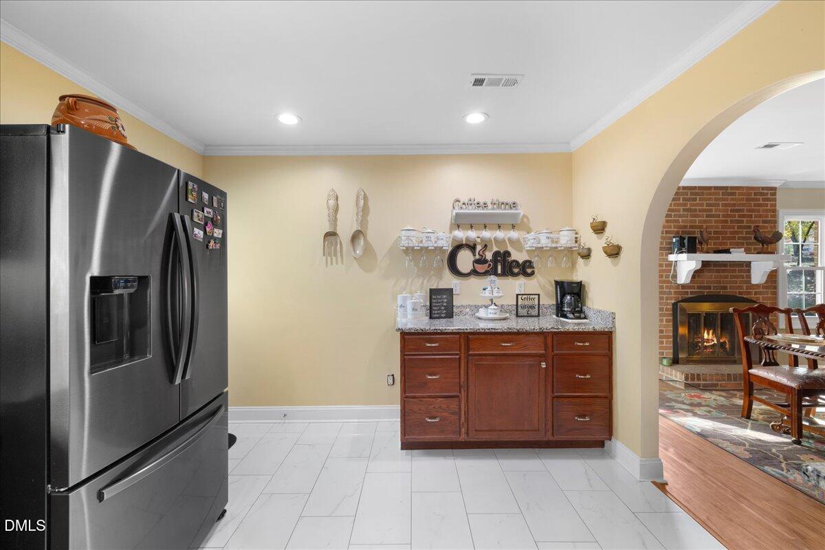 2323 Buckingham Road