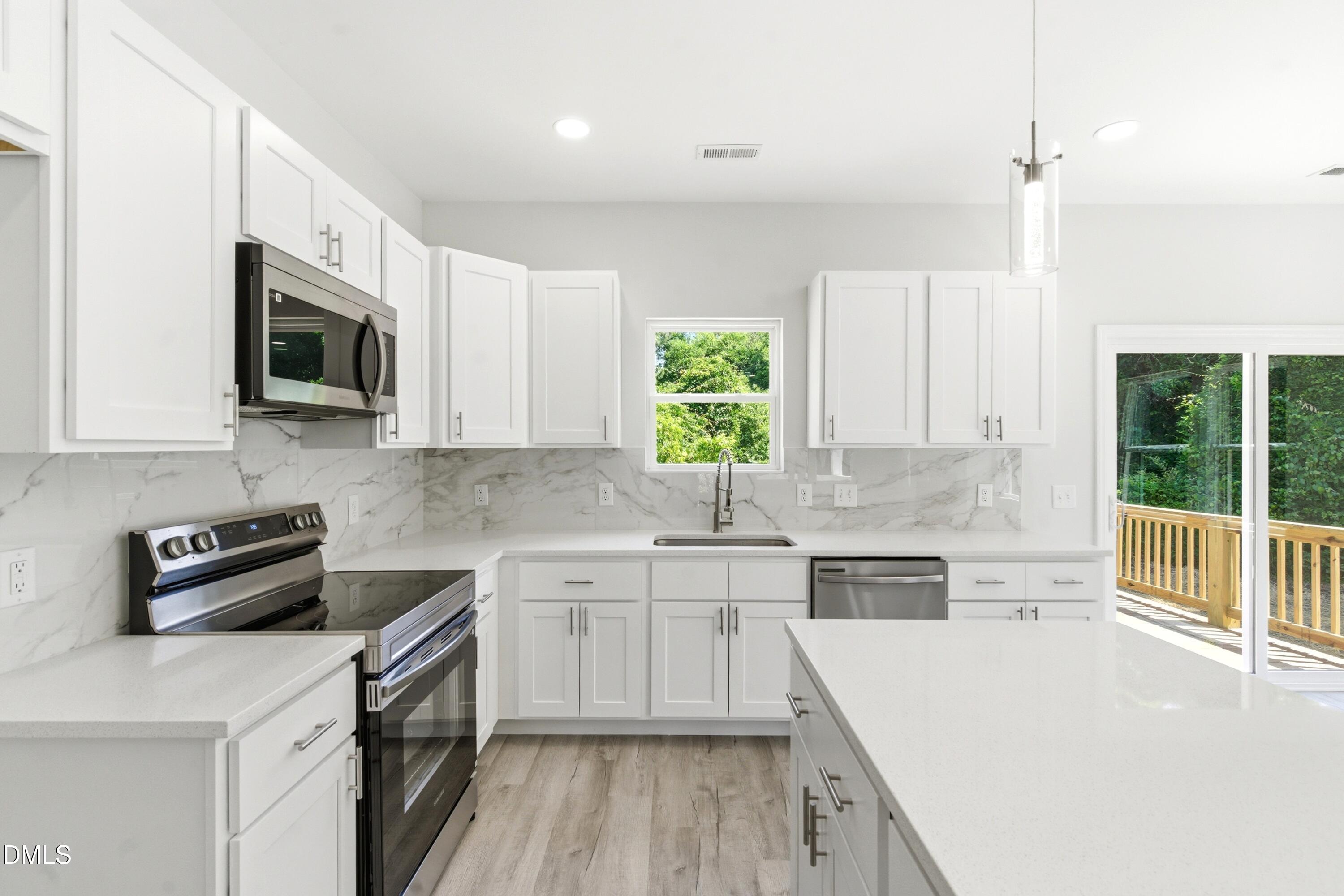 801 Lakeside Avenue