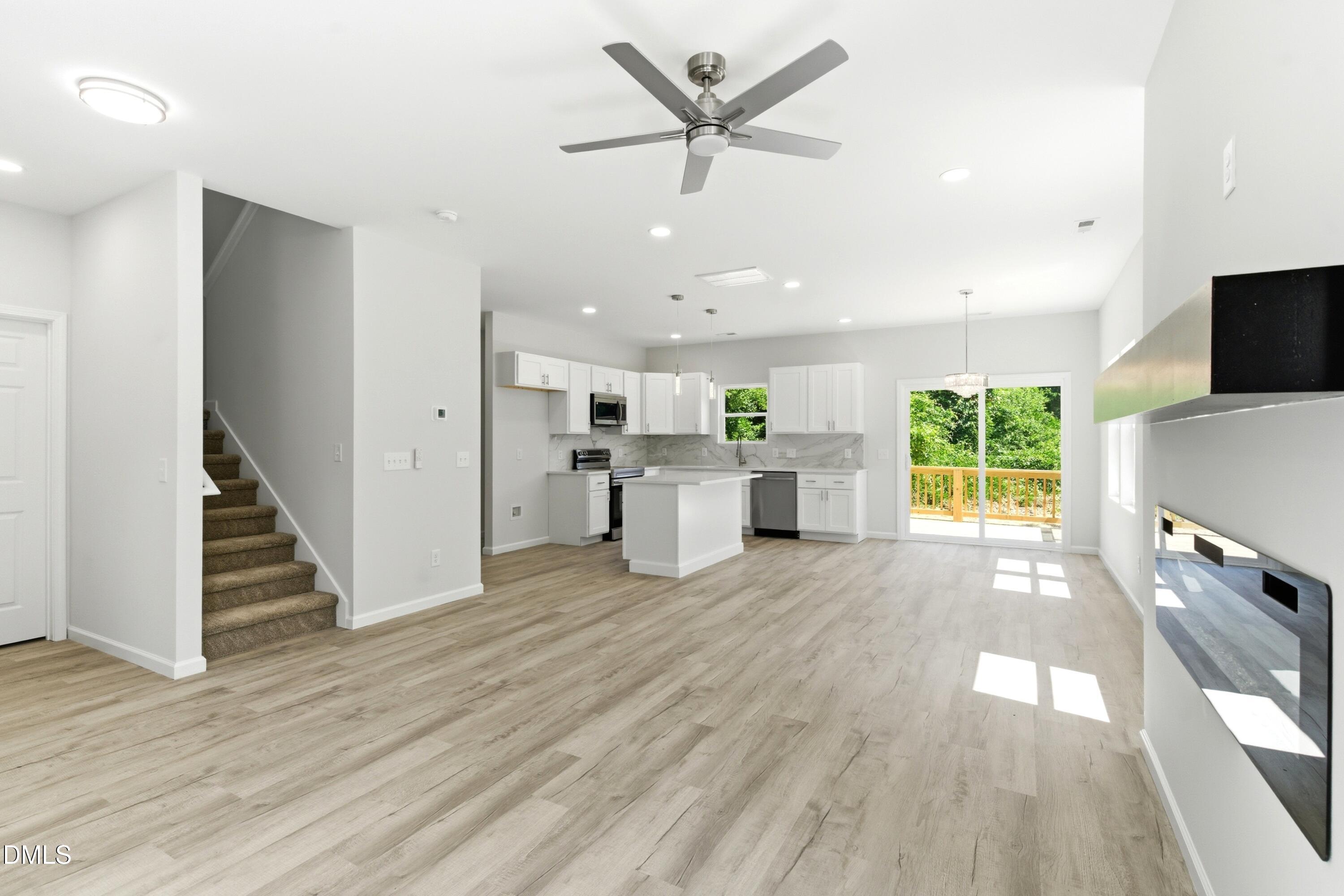 801 Lakeside Avenue