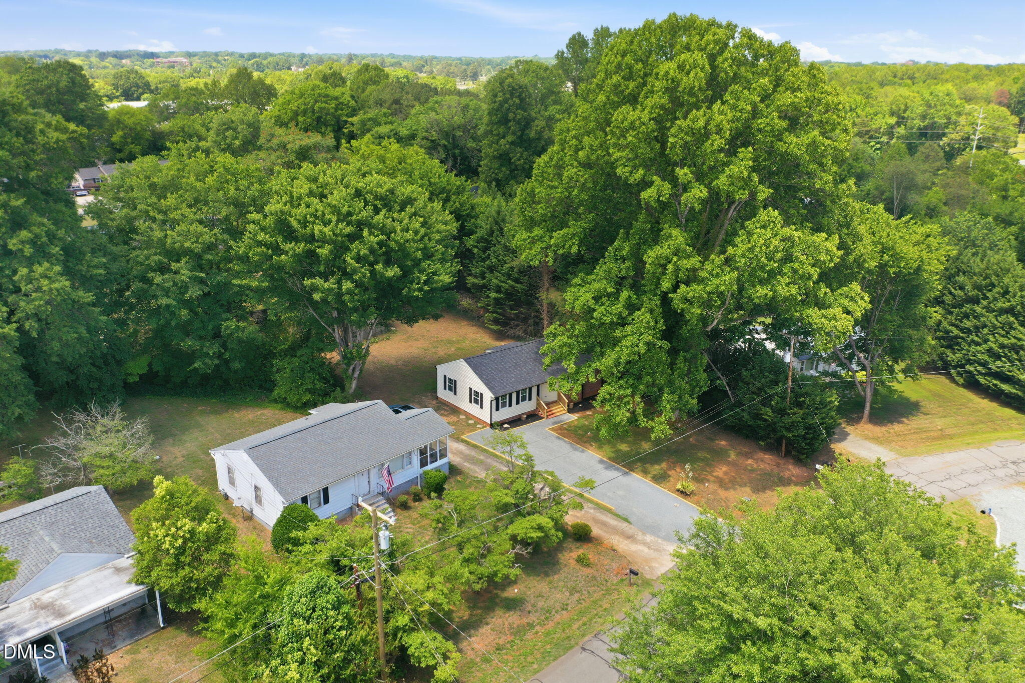 1913 Hilldale Drive