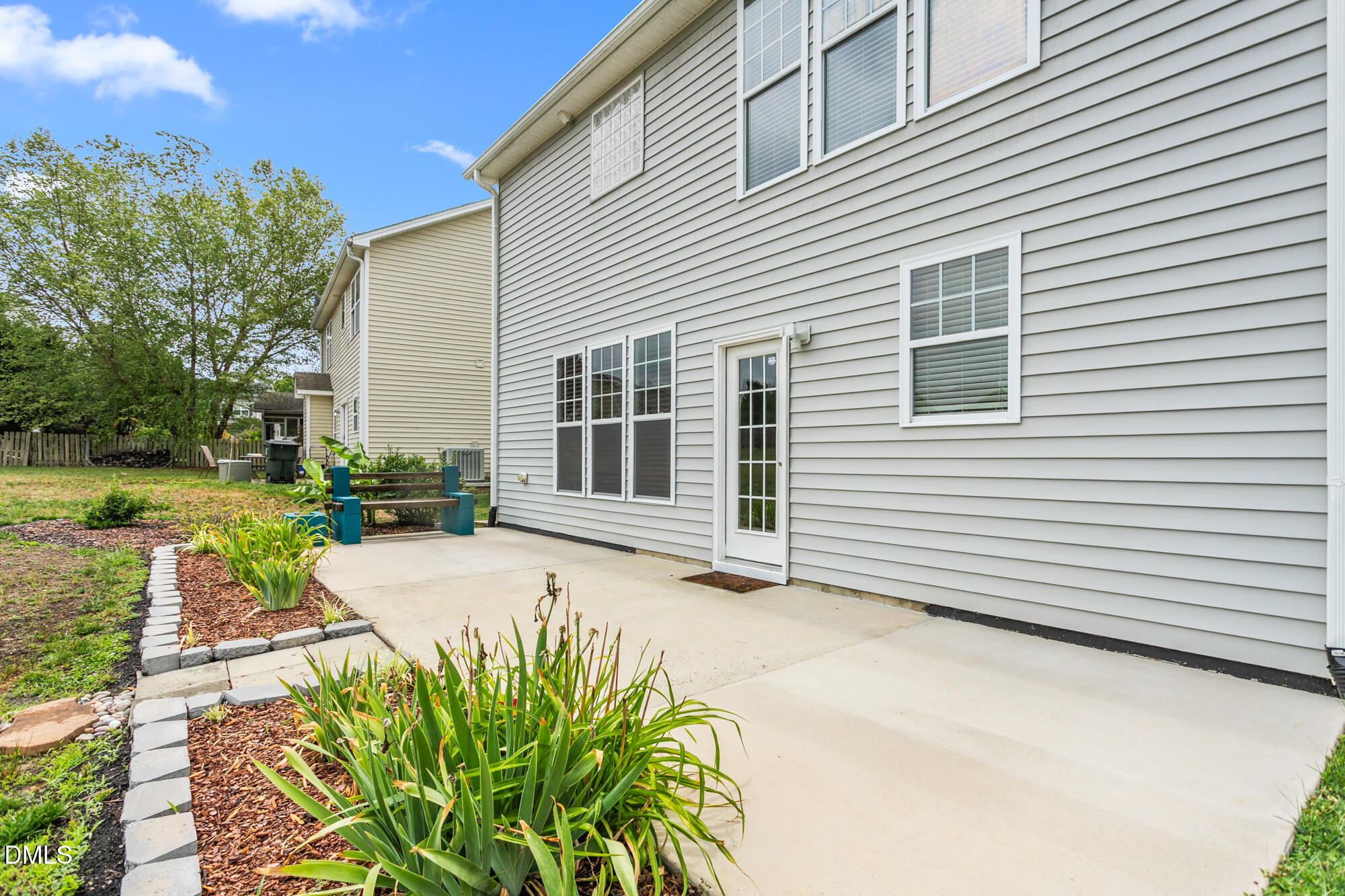 1937 Glenkirk Drive