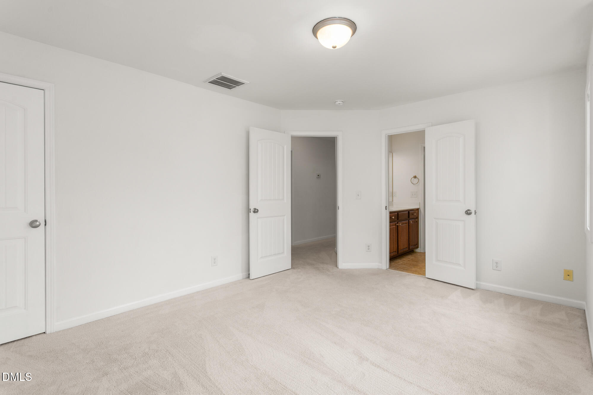 1937 Glenkirk Drive