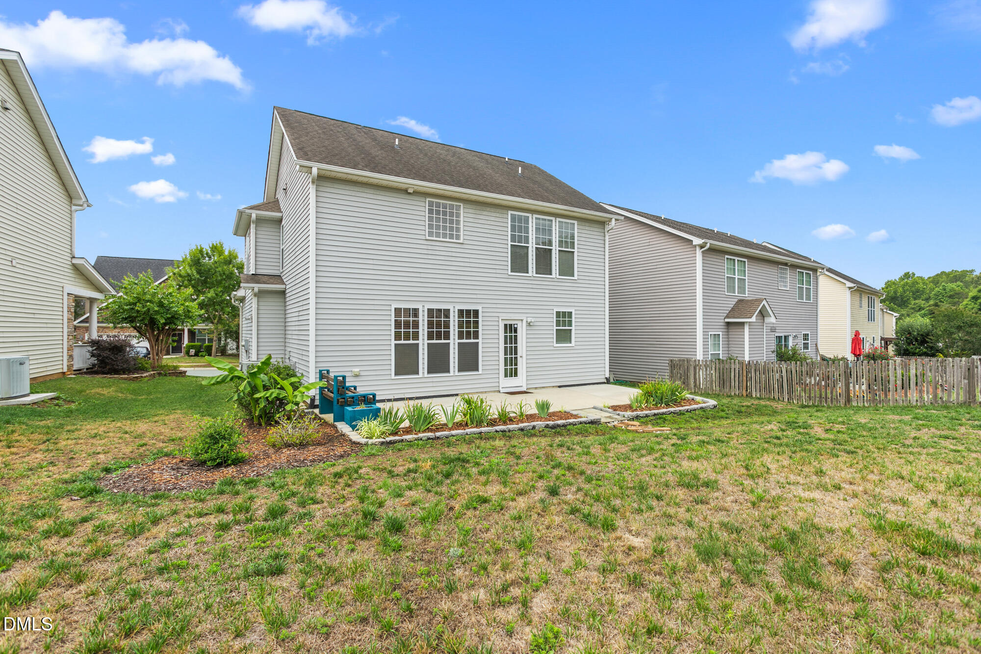 1937 Glenkirk Drive