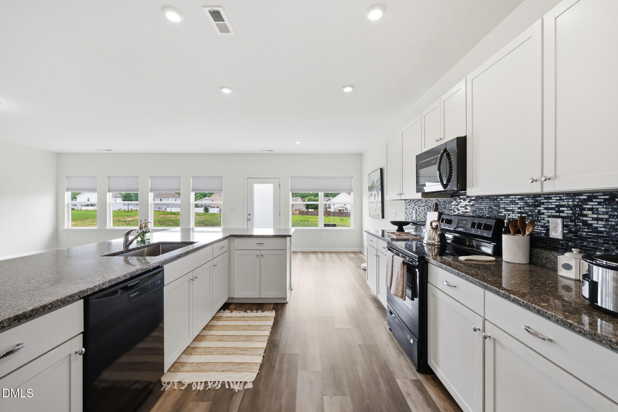 85 W Tecoma Lane