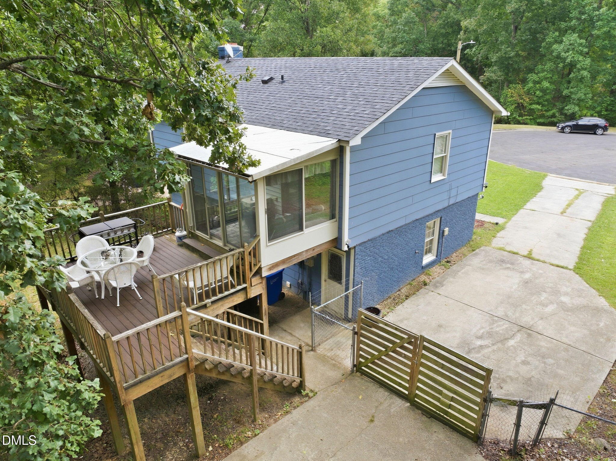 9 Cairn Court