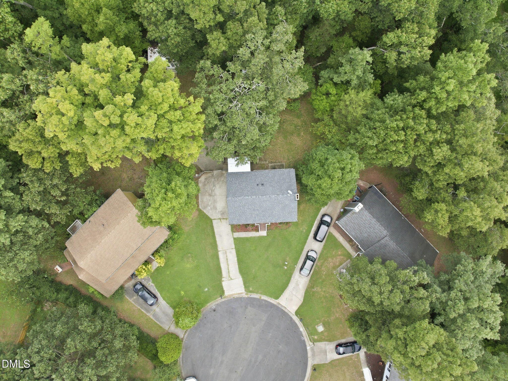 9 Cairn Court