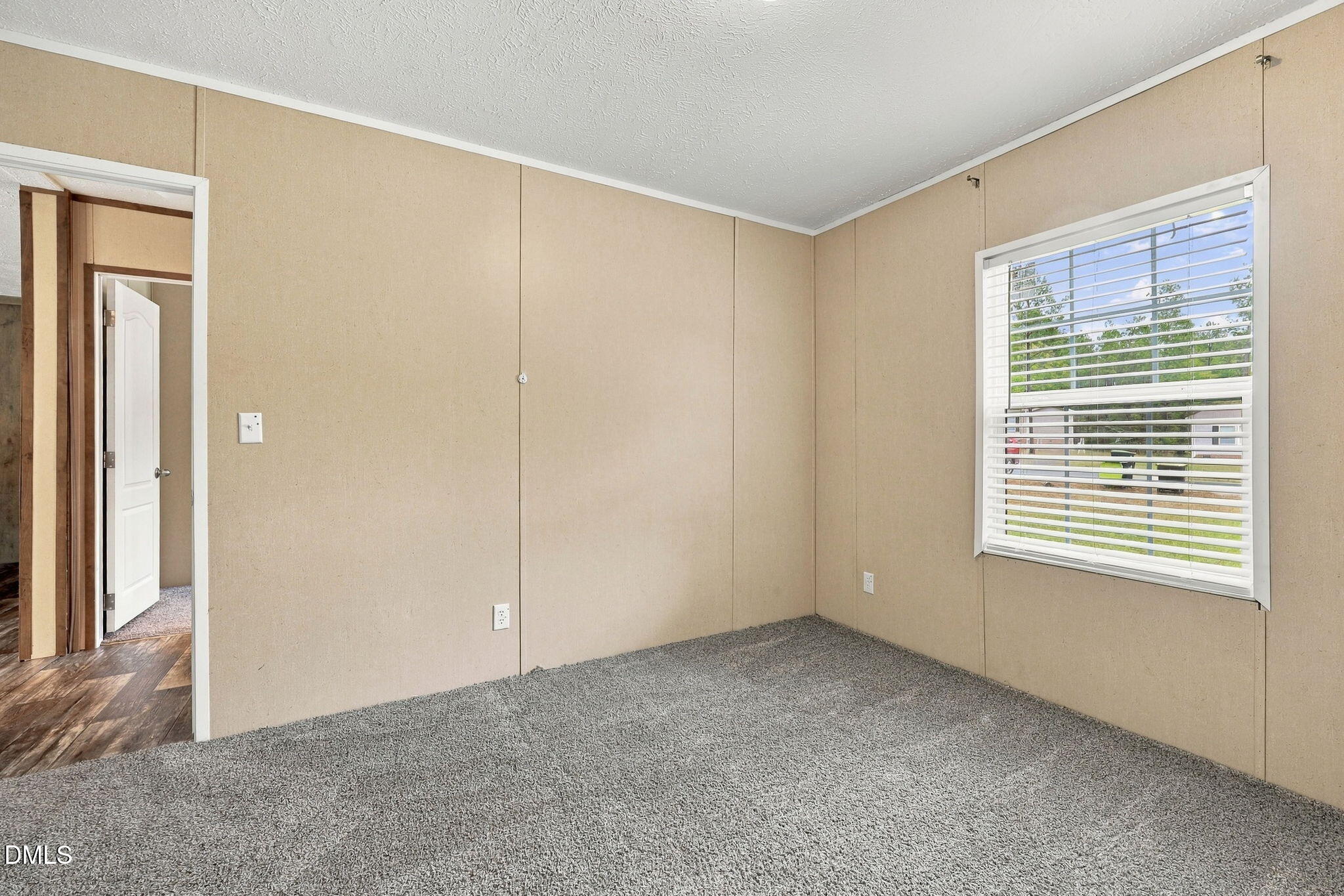 6629 Woodlawn Drive