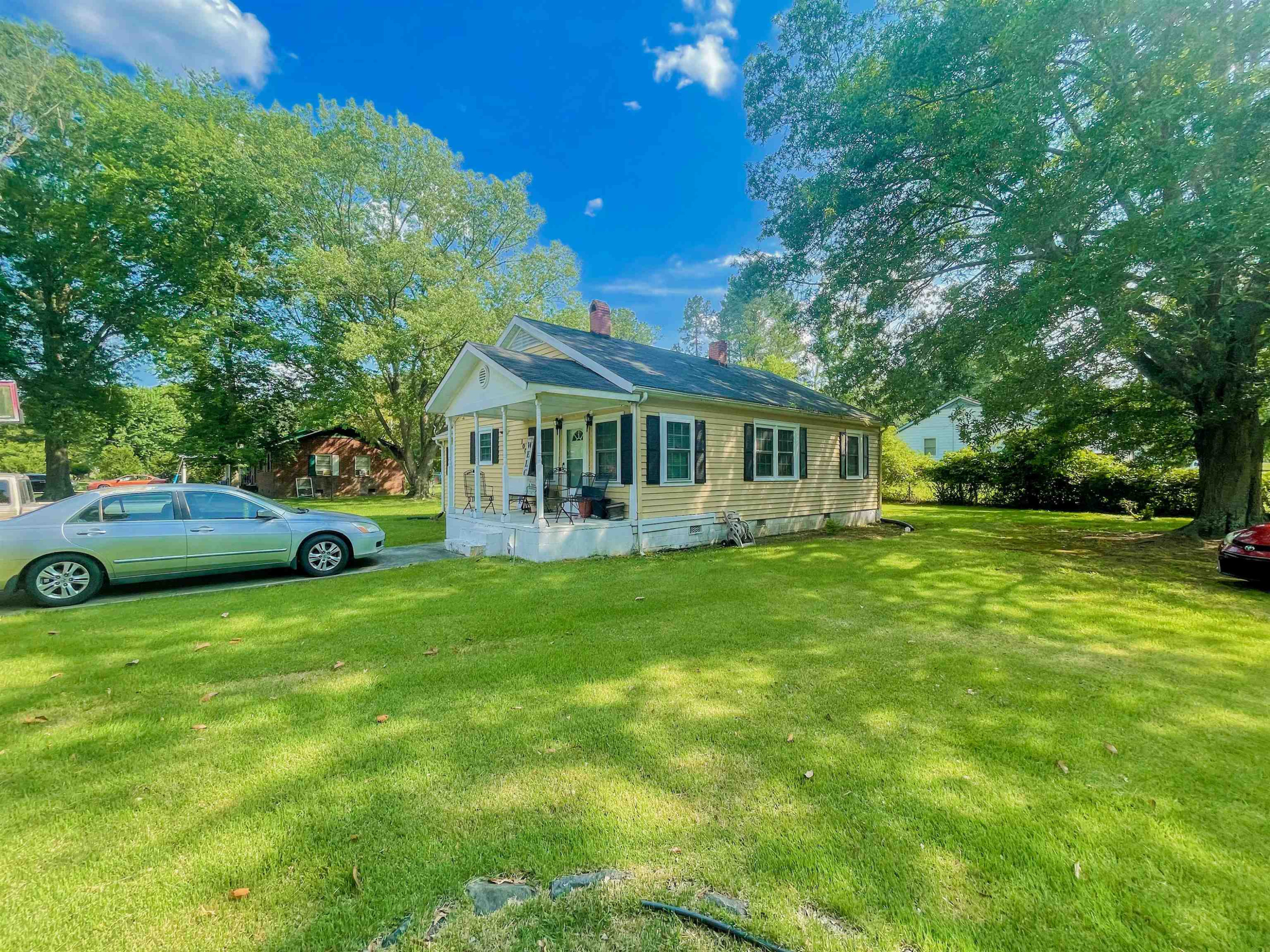 1004 E F Street