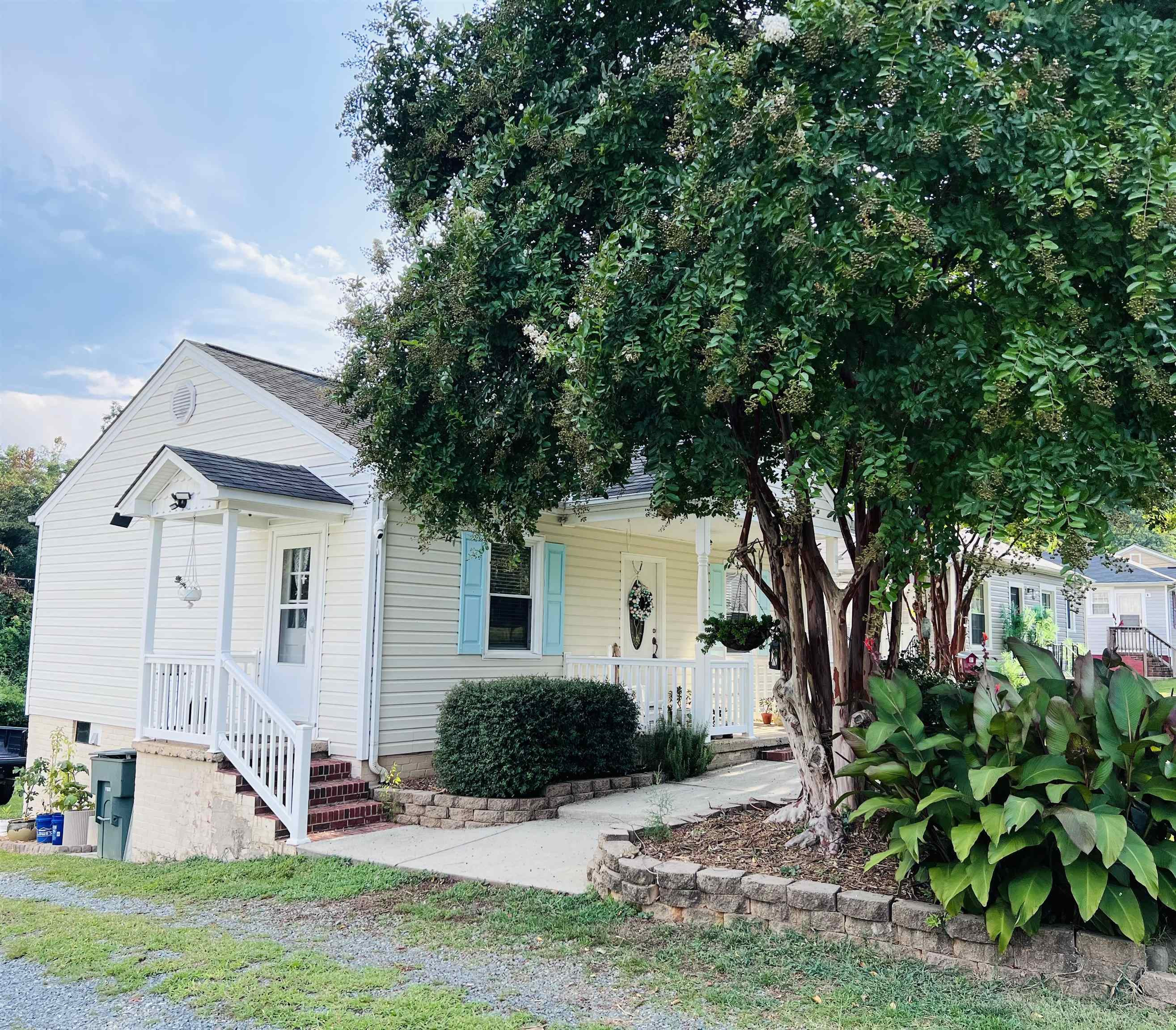 400 W Gilbreath Street