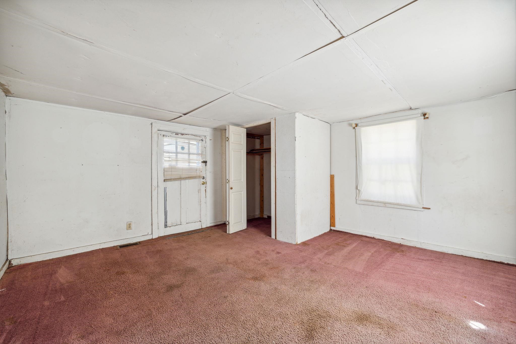 405 Cole Street E