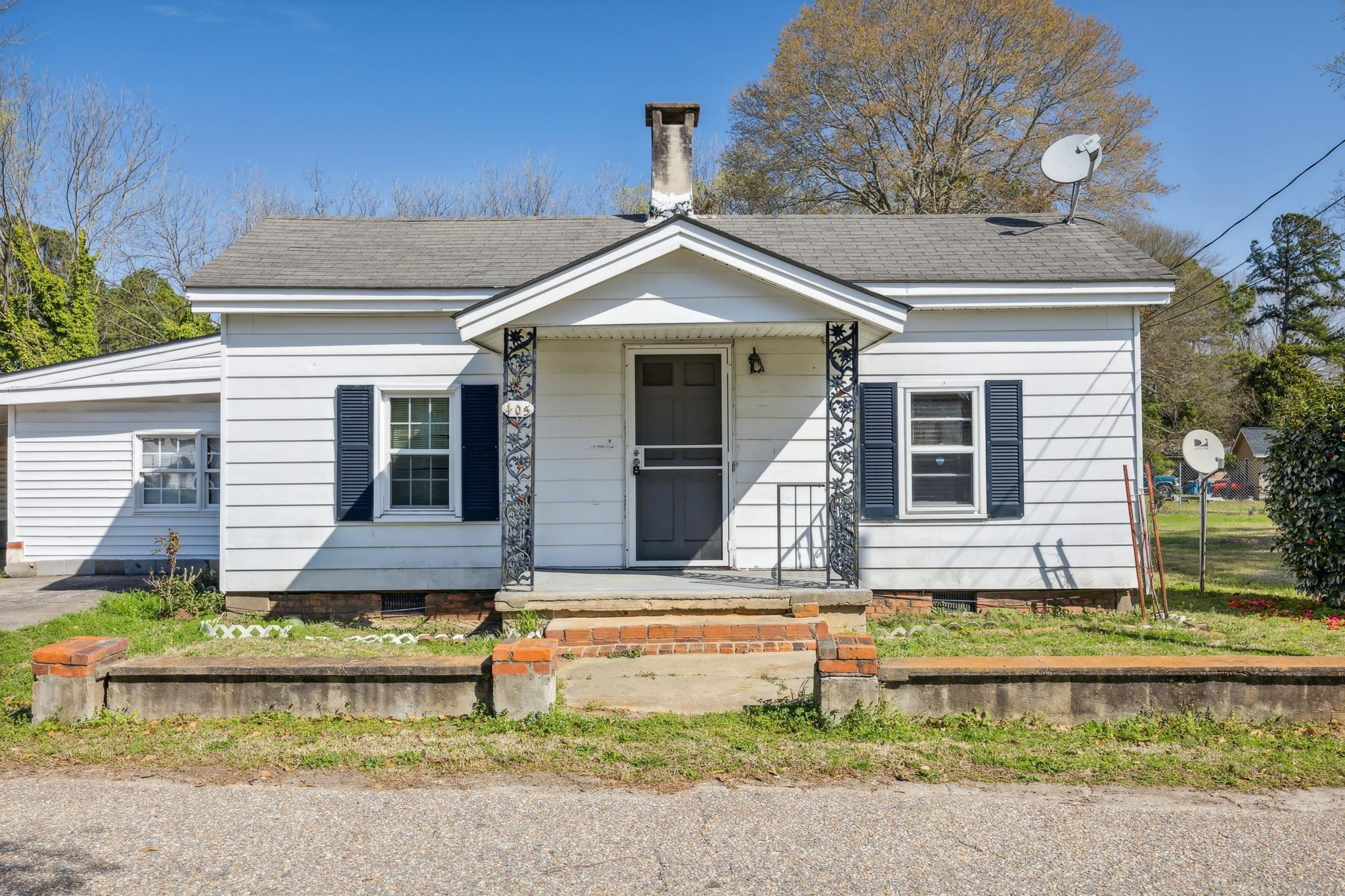 405 Cole Street E
