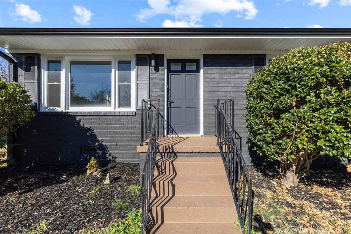 916 Morningside Drive