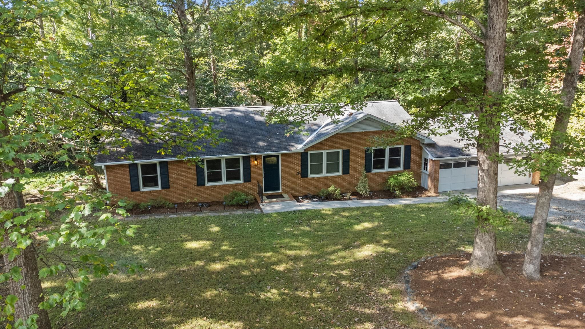 5611 Willow Drive