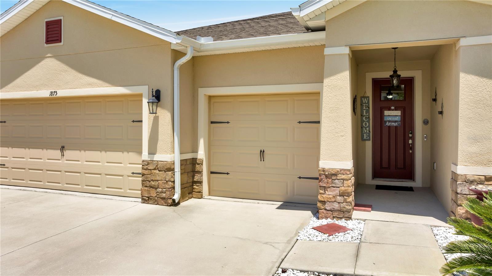 1875 RUSTIC FALLS DR