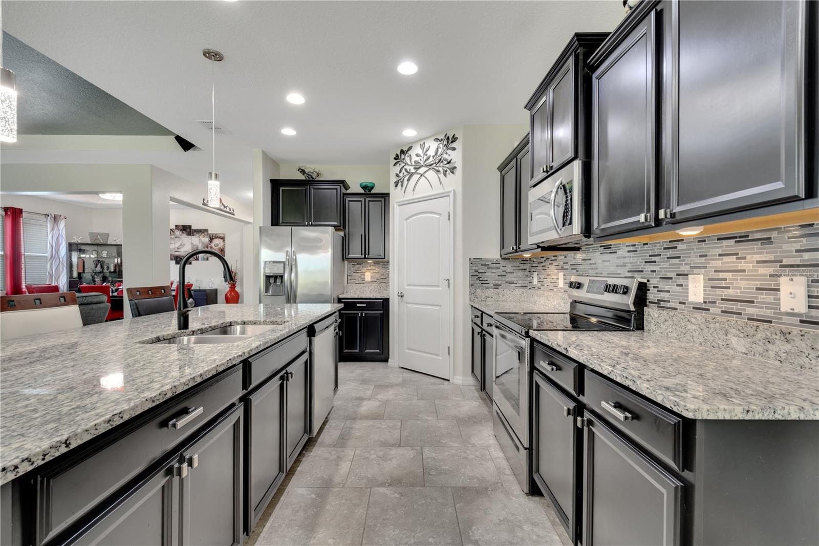 1875 RUSTIC FALLS DR