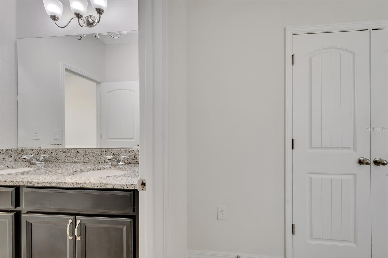 1875 RUSTIC FALLS DR