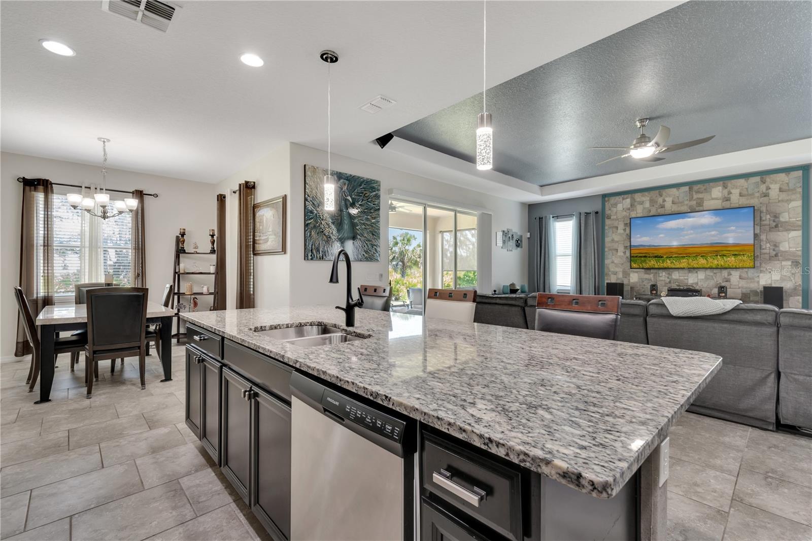 1875 RUSTIC FALLS DR