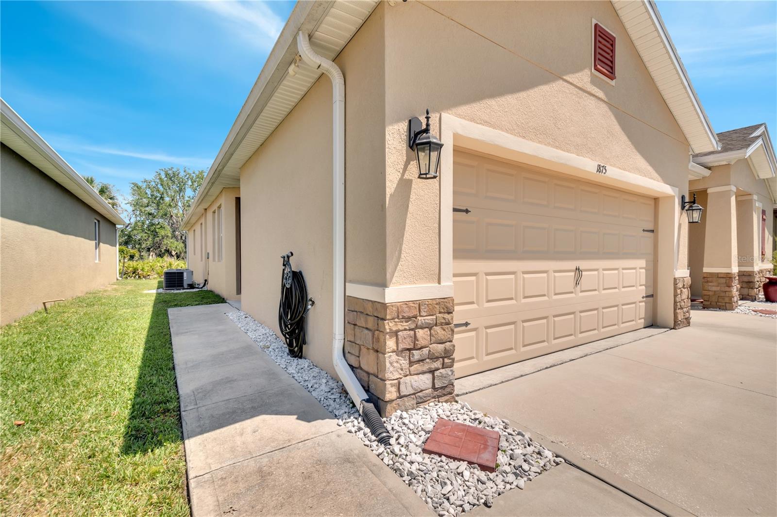 1875 RUSTIC FALLS DR