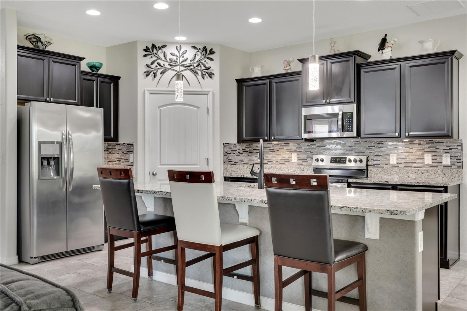 1875 RUSTIC FALLS DR