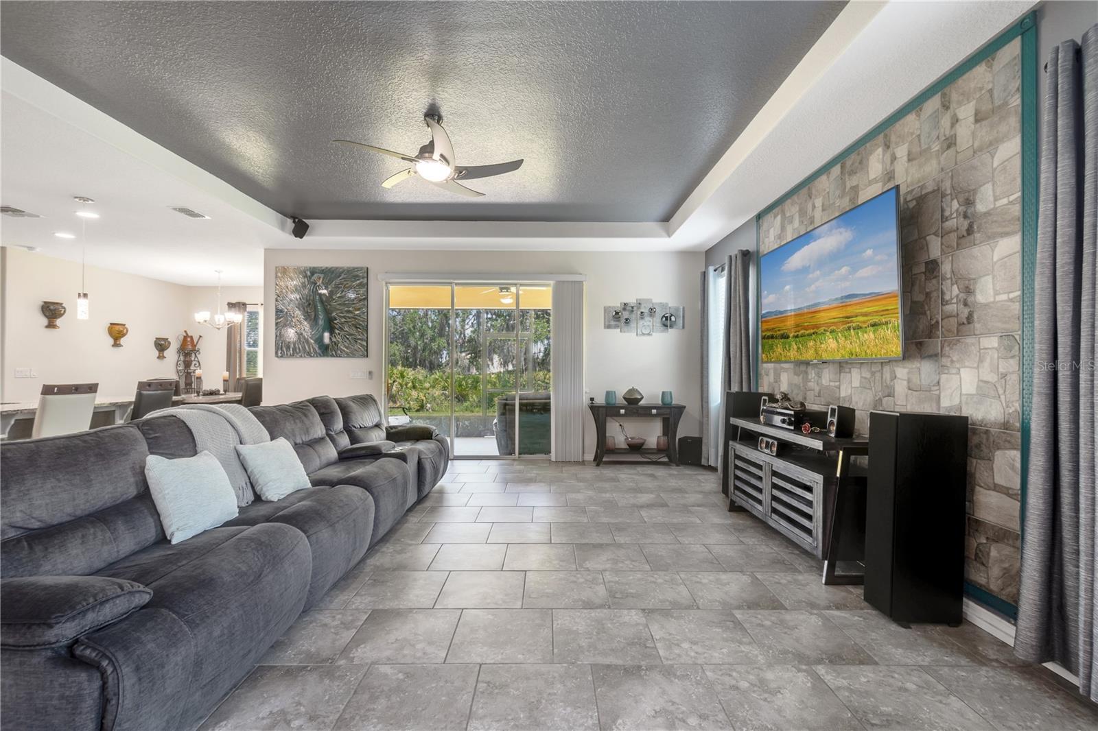 1875 RUSTIC FALLS DR