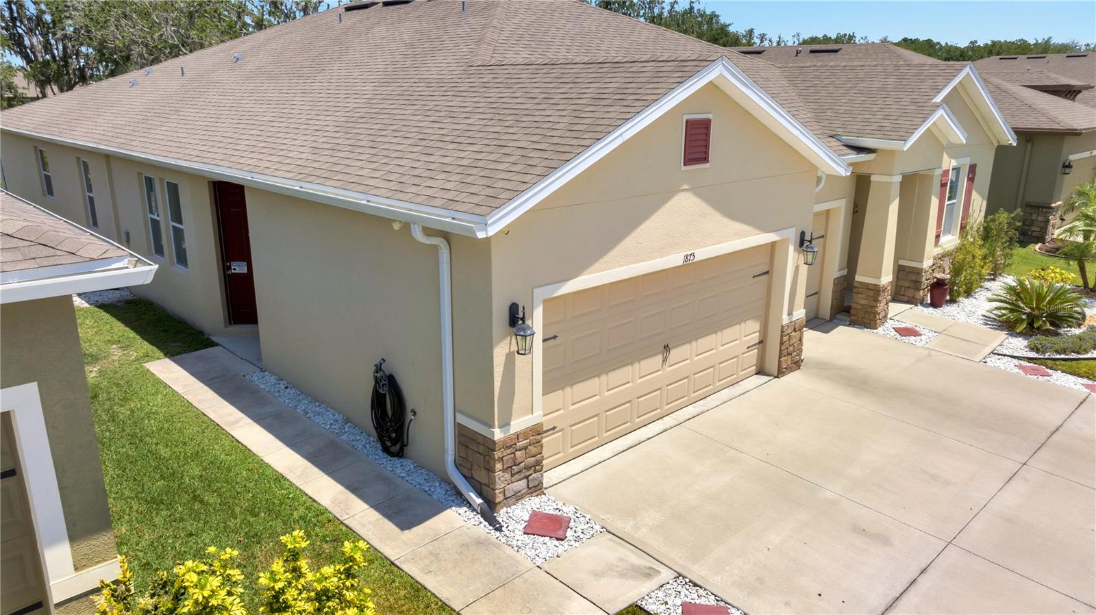 1875 RUSTIC FALLS DR