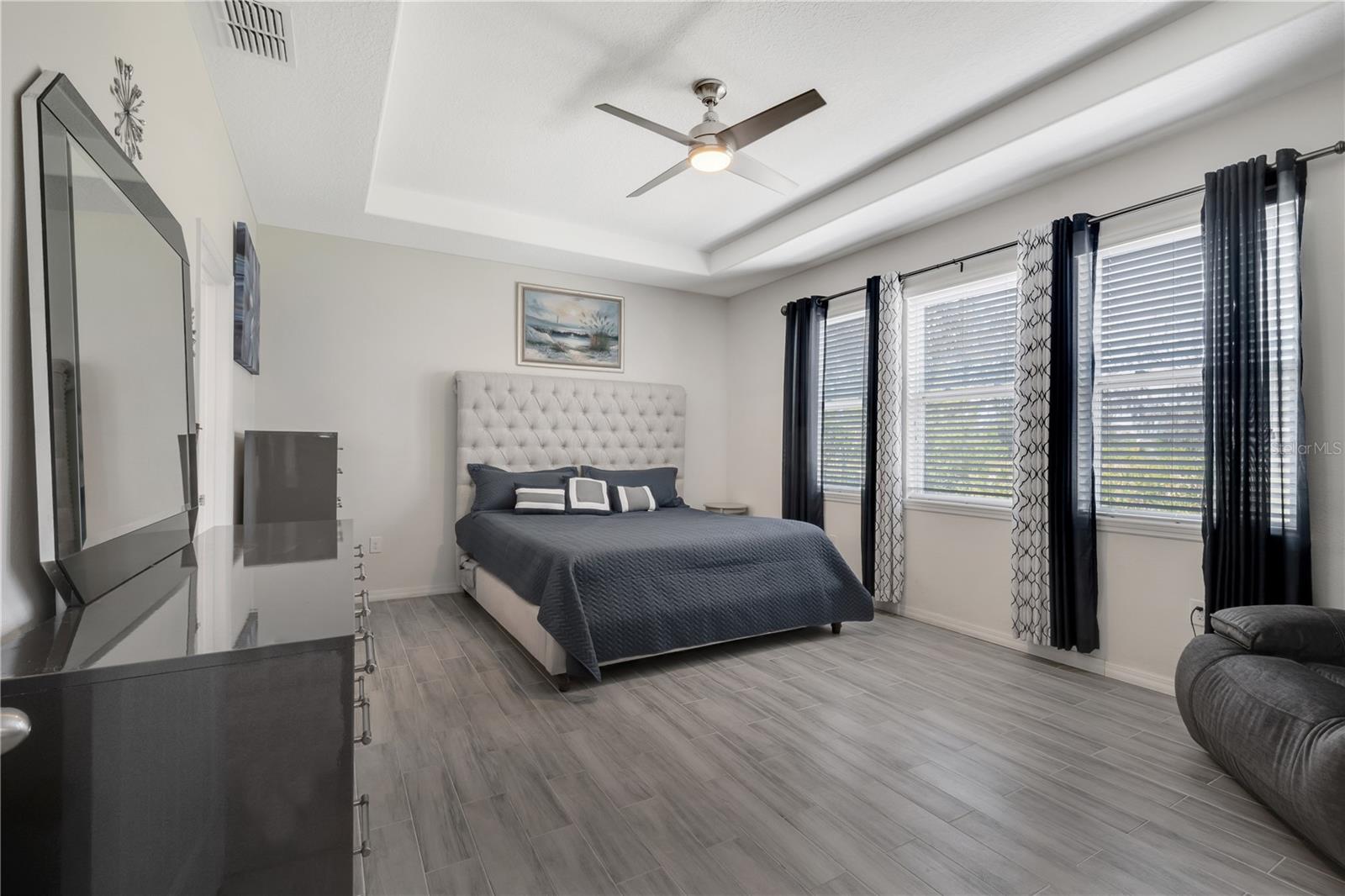 1875 RUSTIC FALLS DR