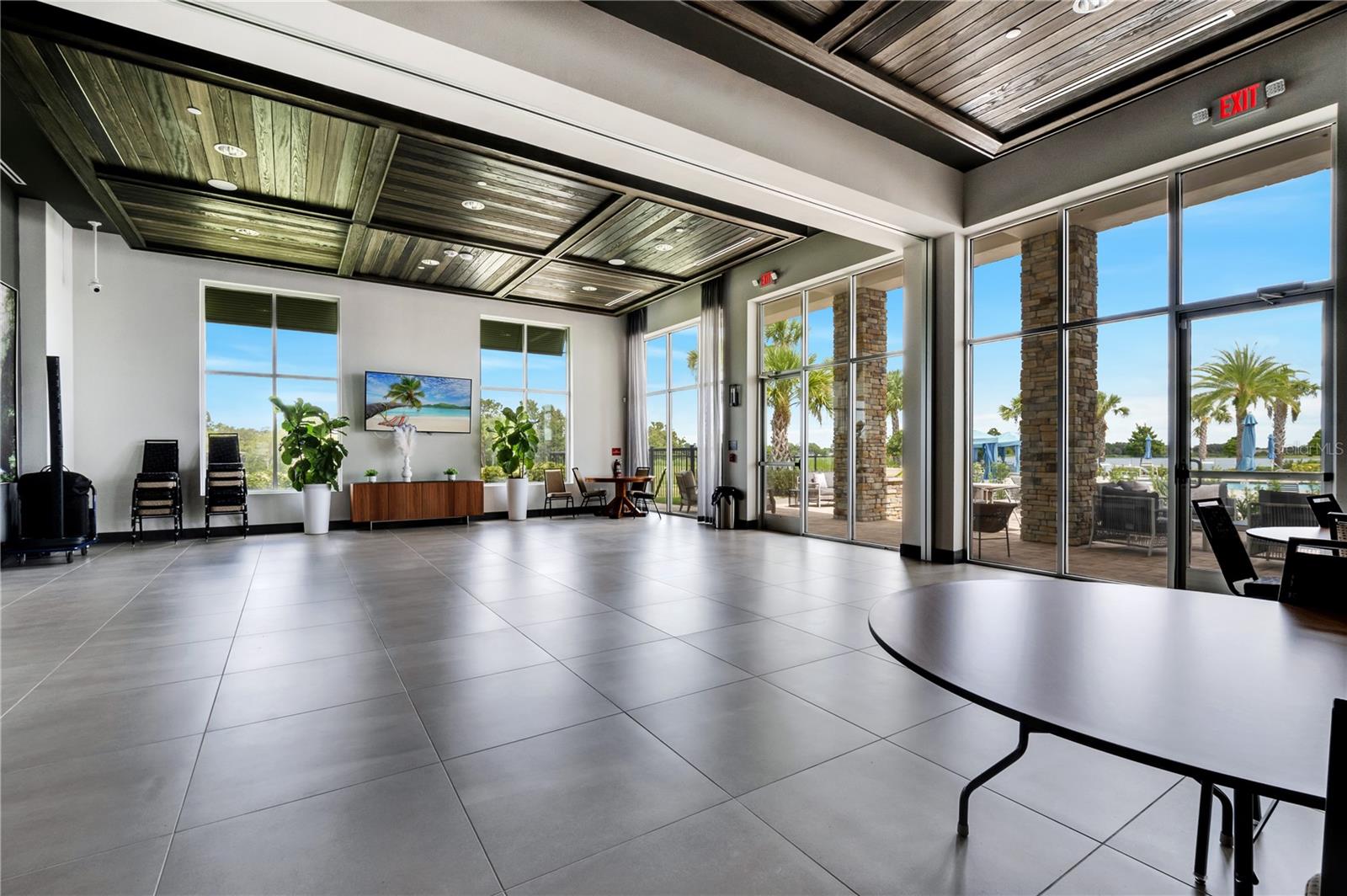 2618 MEADOWEDGE LOOP