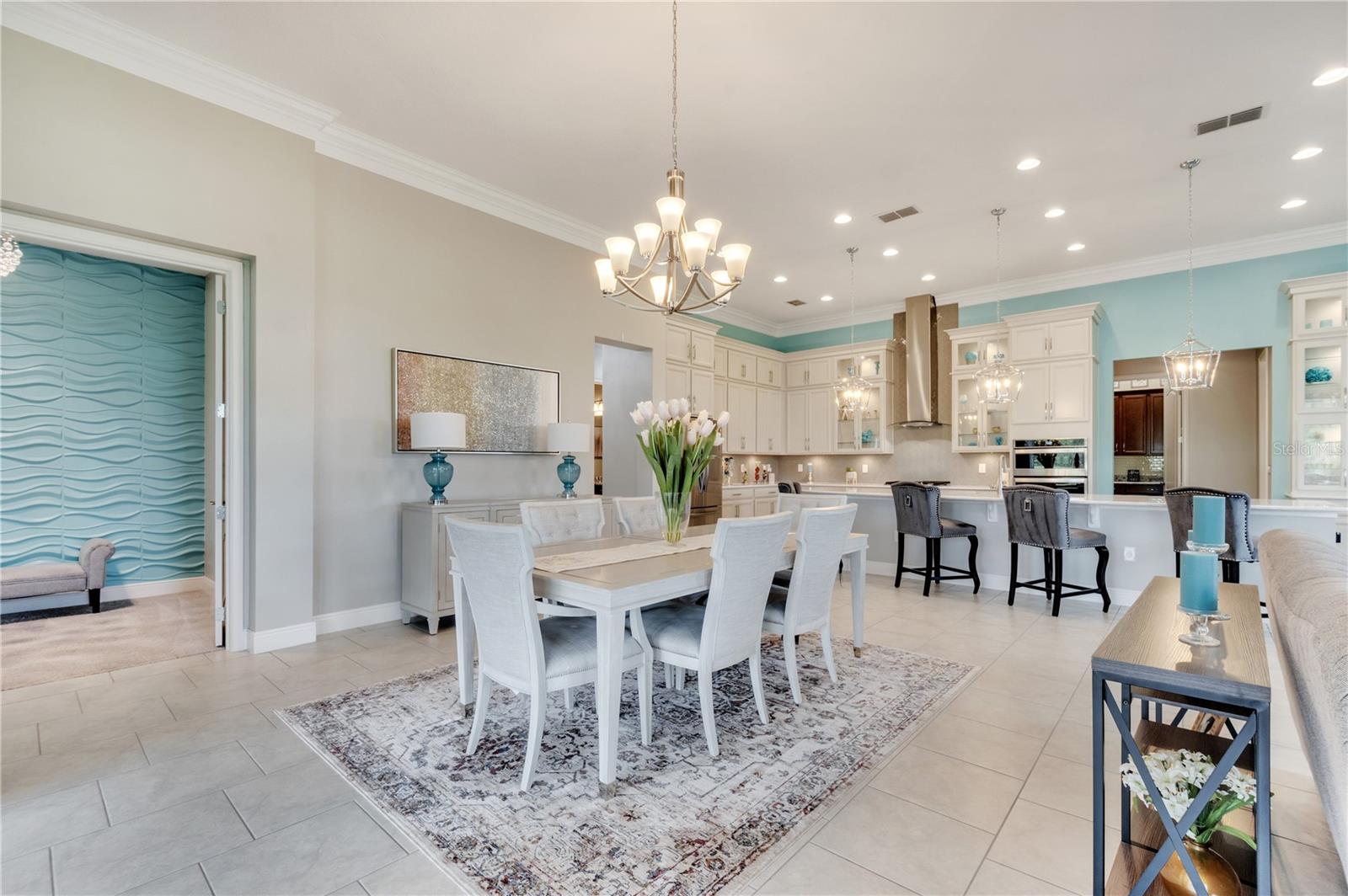 2618 MEADOWEDGE LOOP