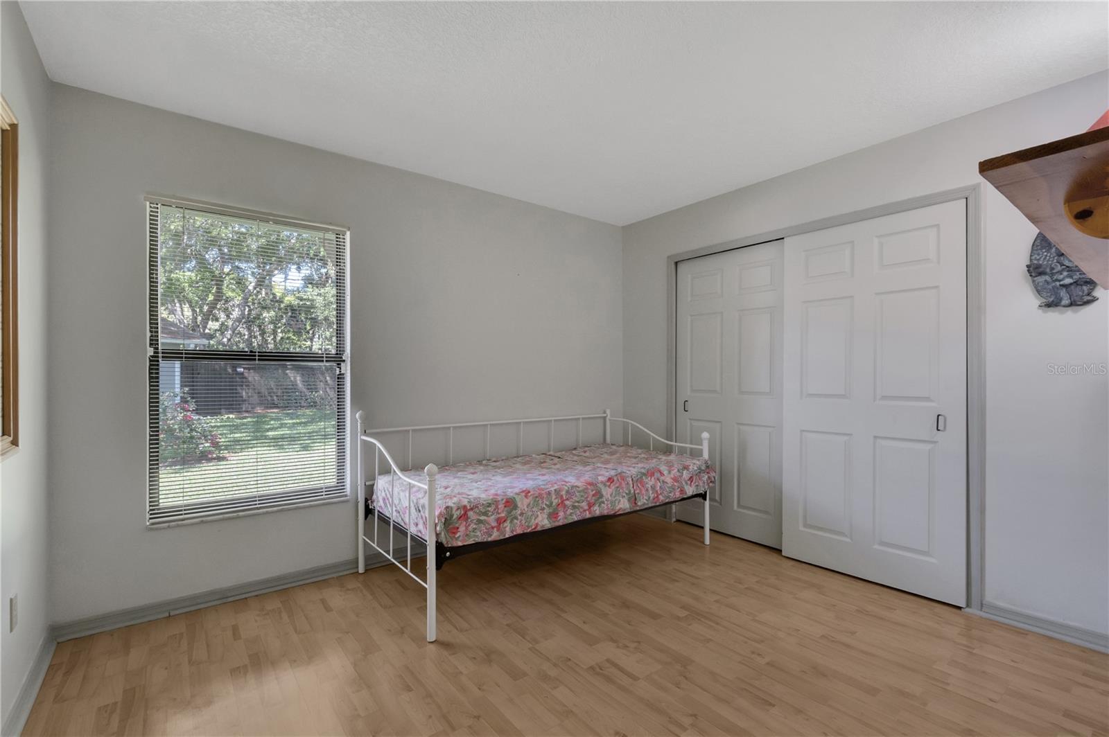 4809 BREEZY PALMS CT