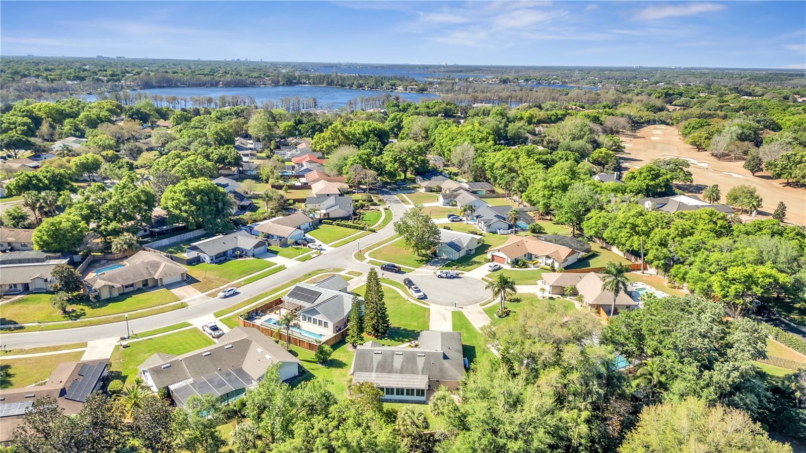 4809 BREEZY PALMS CT