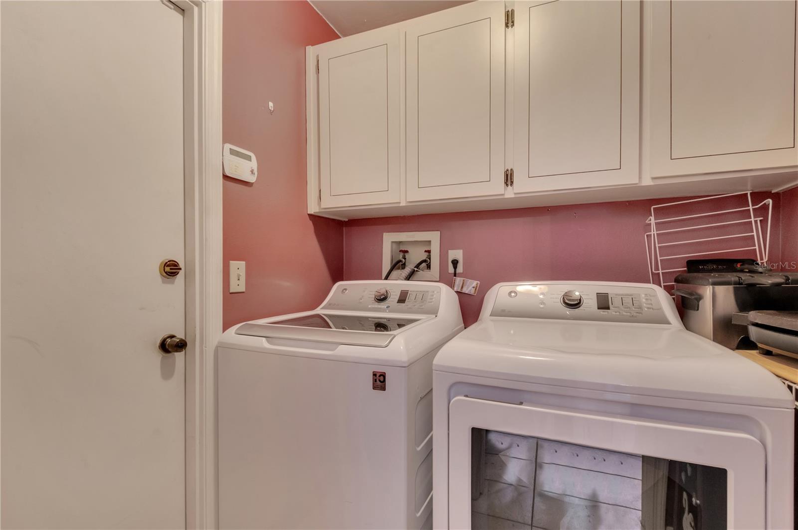 4809 BREEZY PALMS CT