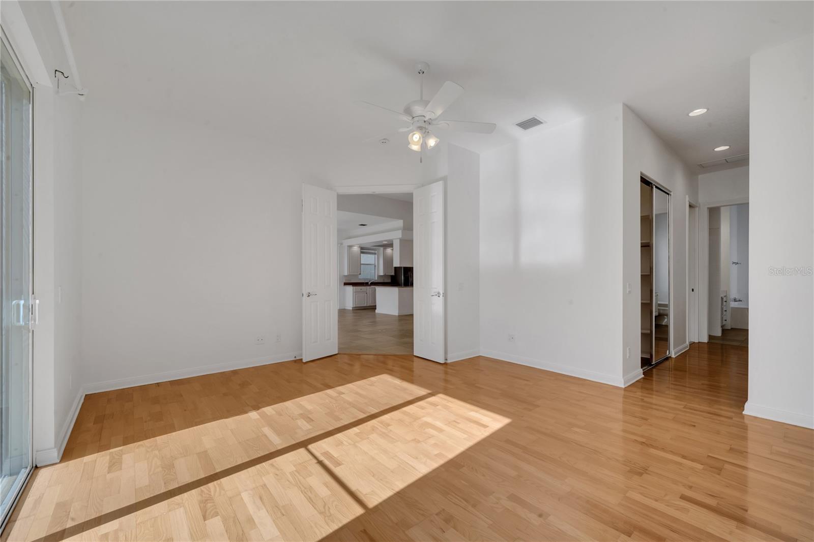 11840 EAGLE RAY LANE