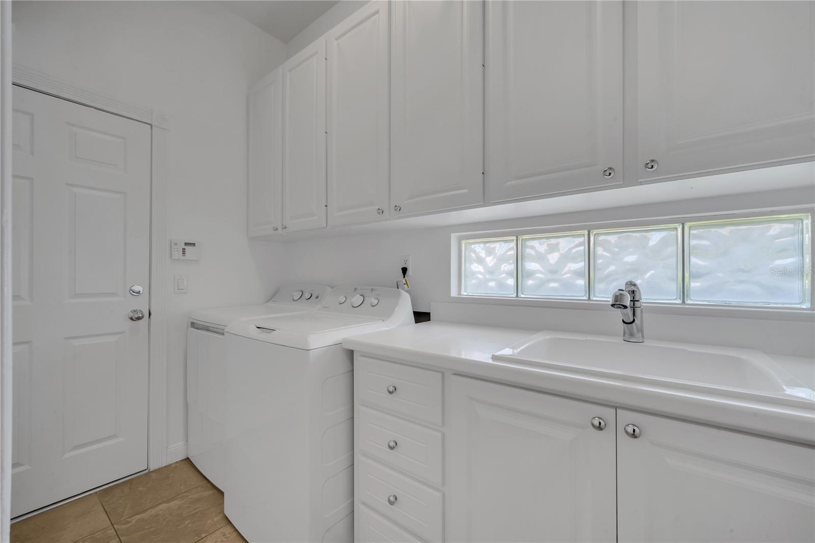 11840 EAGLE RAY LANE