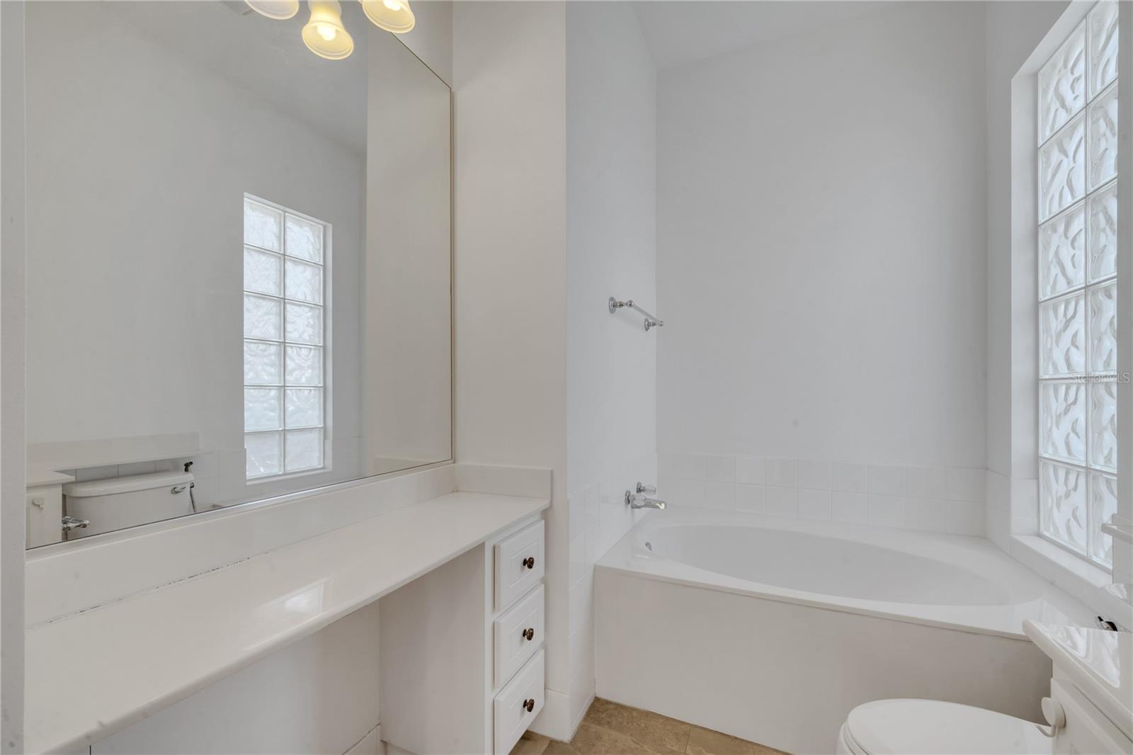 11840 EAGLE RAY LANE