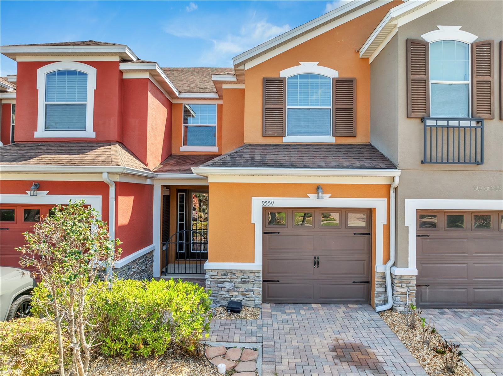 9559 SILVER BUTTONWOOD ST