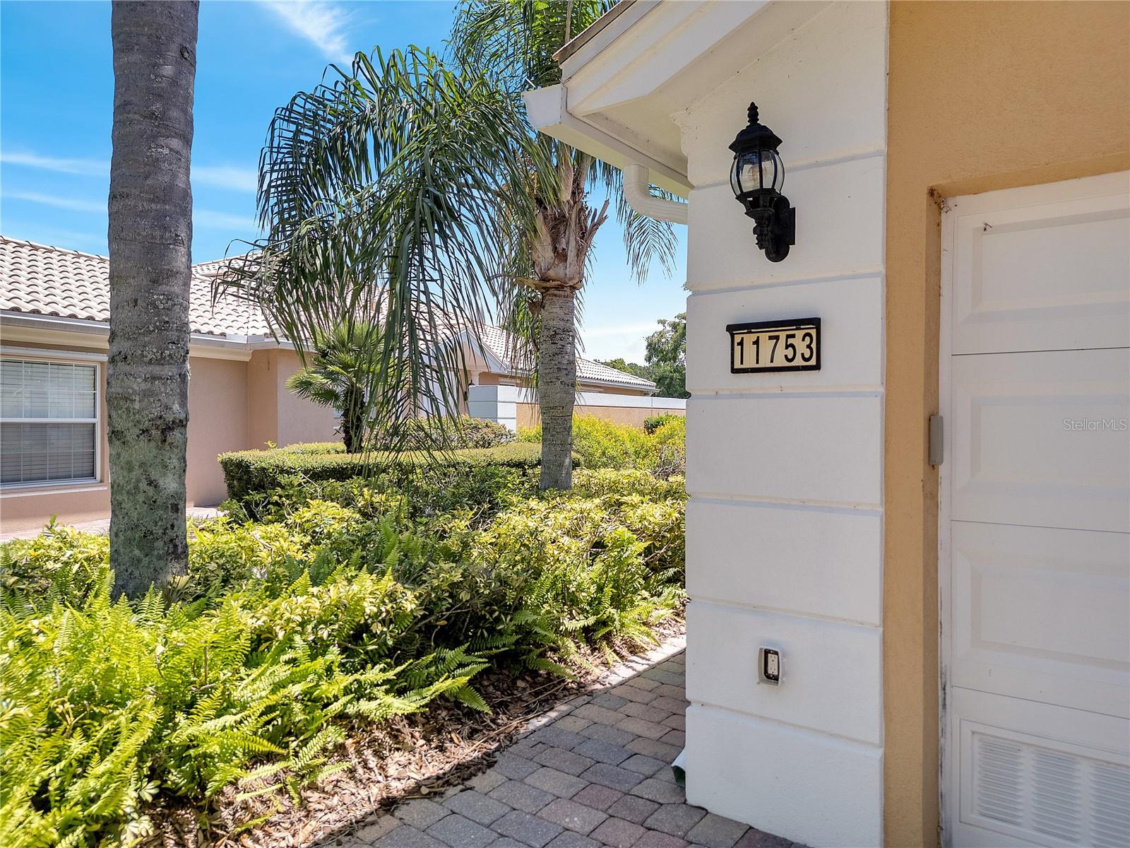 11753 FAN TAIL LN