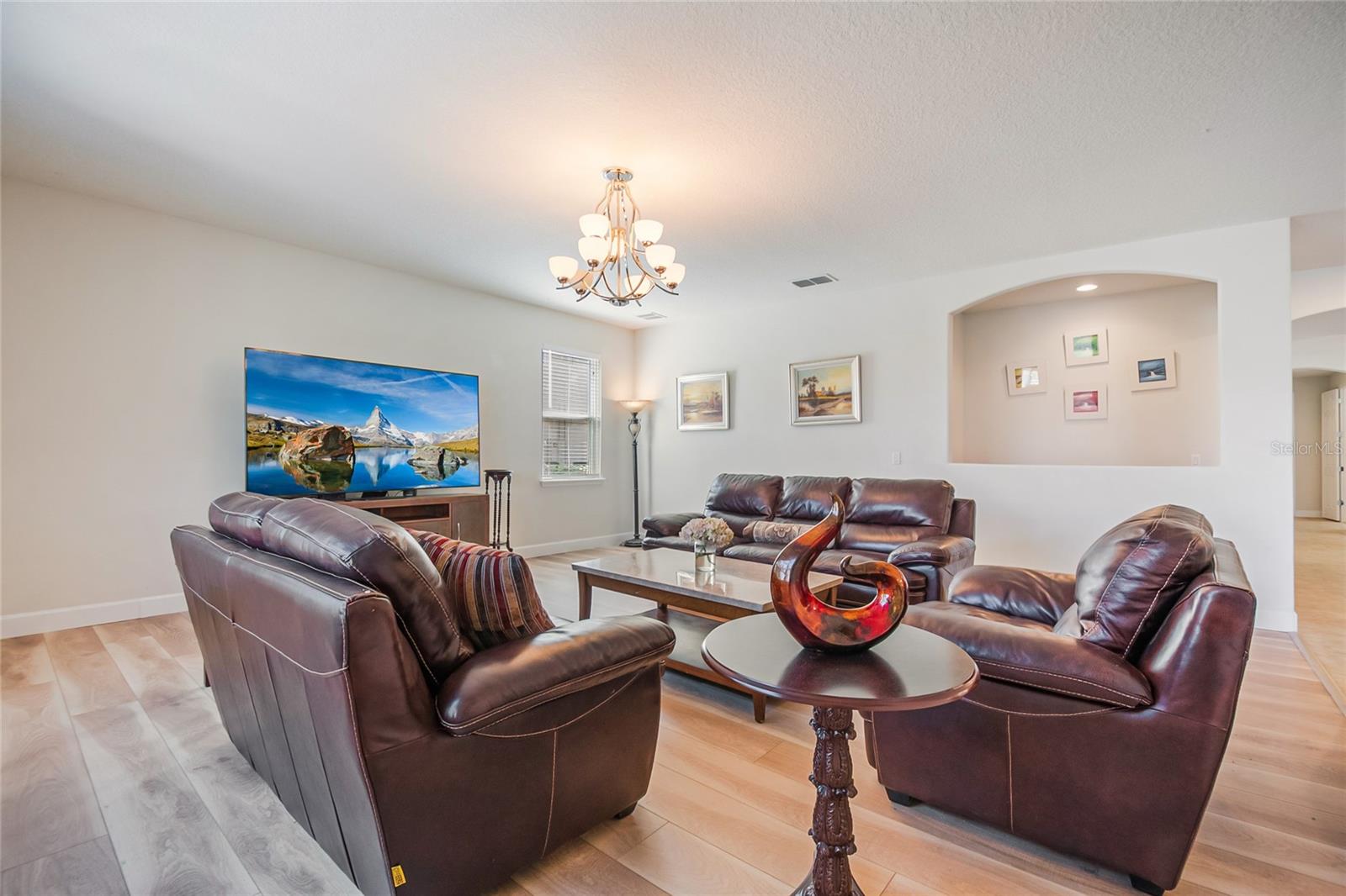 12077 ULETA LN