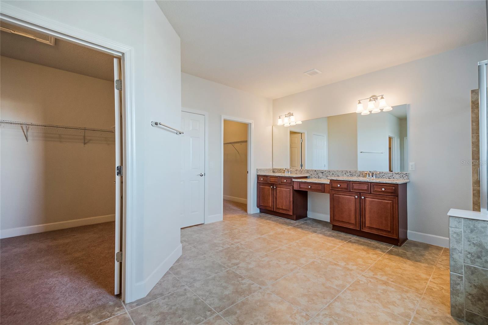 12077 ULETA LN